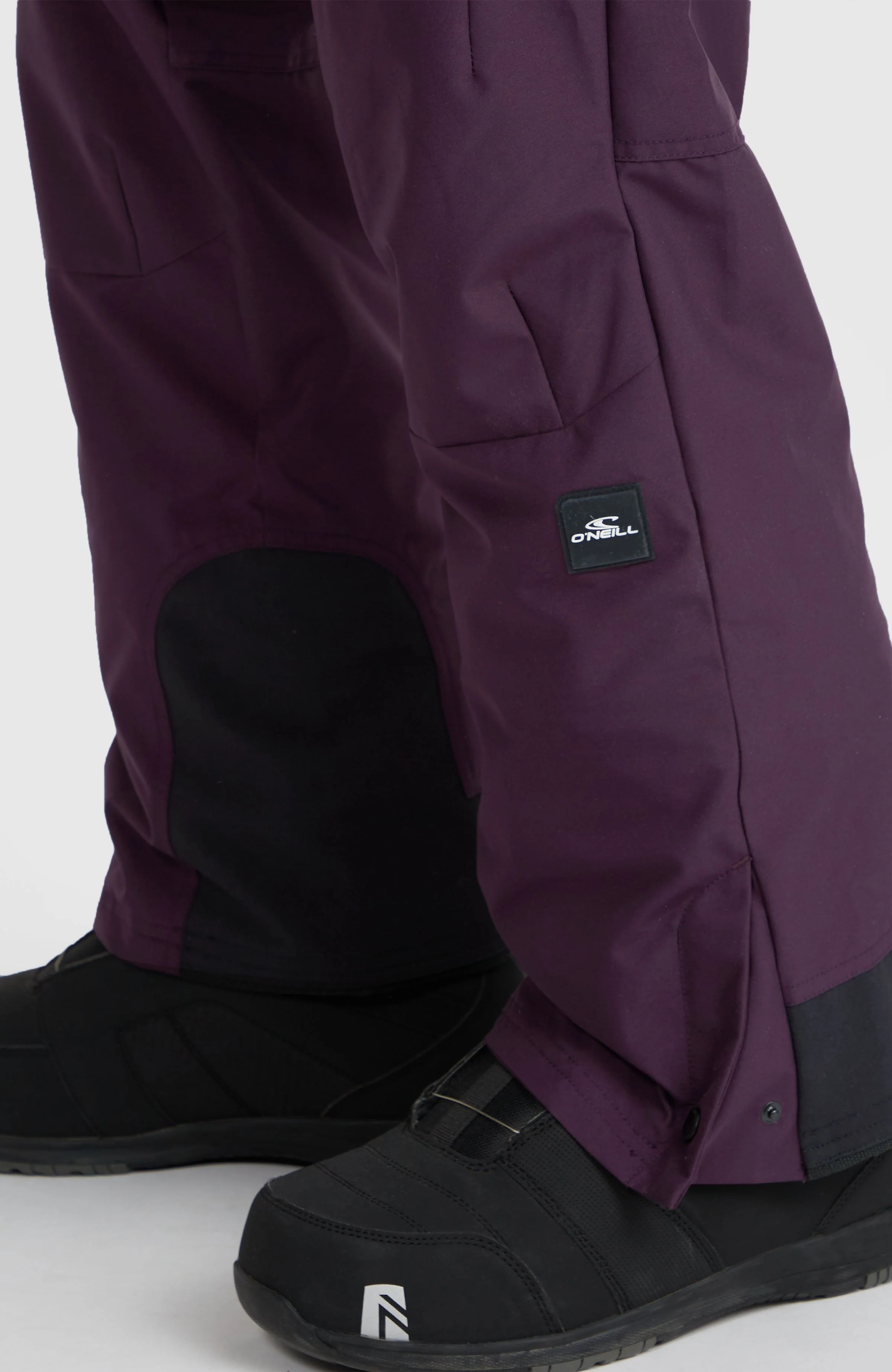 O'Riginals Bib Loose Skihose | Aubergine - Image 4